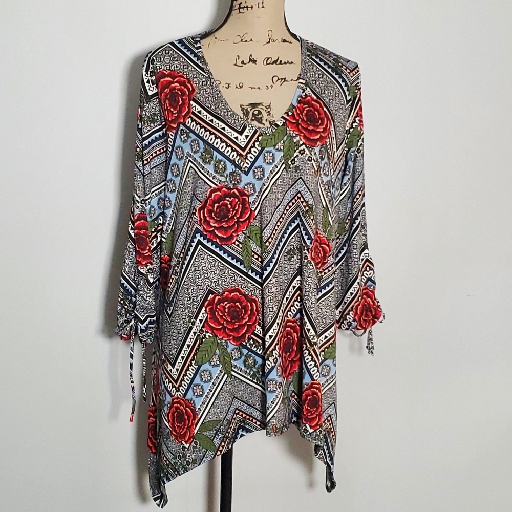 Inner Beauty 3/4 sleeve handkerchief top  2x